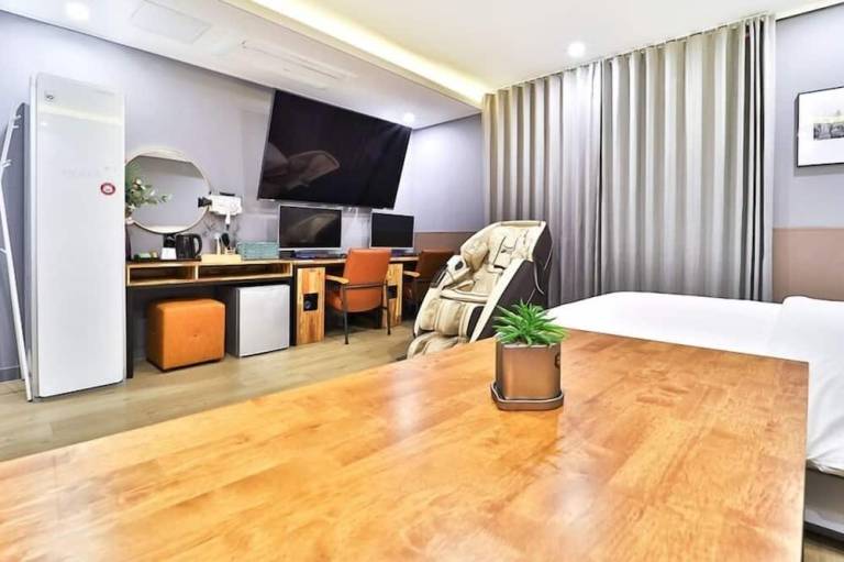 Daegu Seongseo Hotel Series 5 0