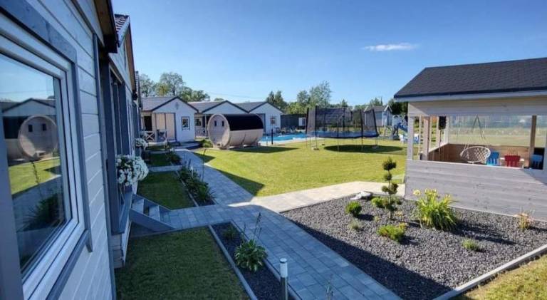 Vacation home with sauna, pool & jacuzzi | Pet-friendly — photo 4