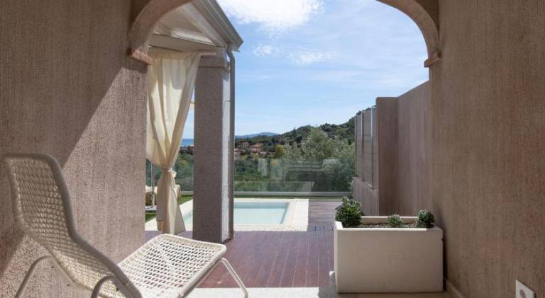 House with private pool & yard | Pets are welcome — photo 5