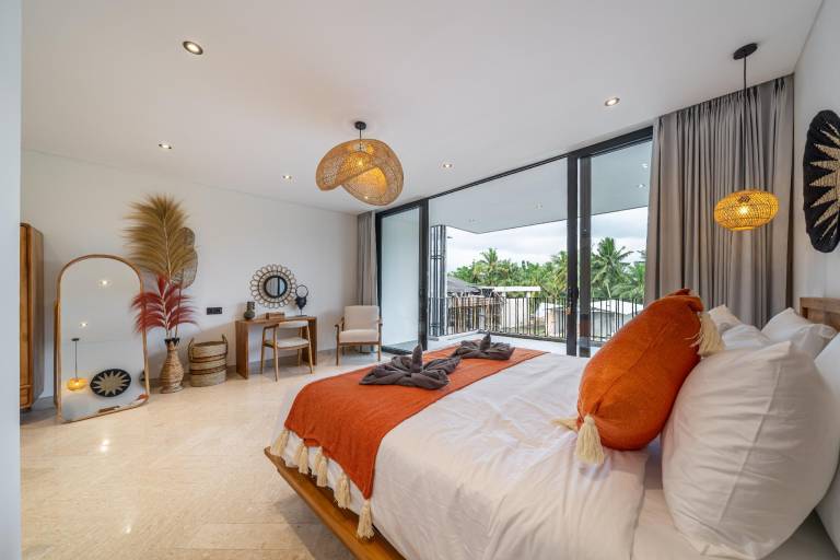 Villa with barbeque, garden & pool | Perfect for remote work — photo 2