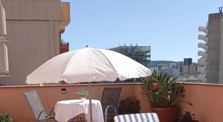 Rental apartment with 2 rooms for 4 persons in Cornella de Llobregat