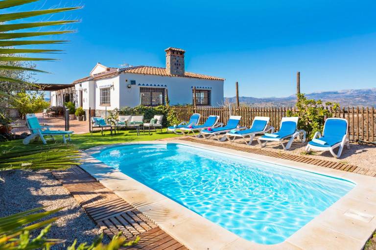 Ferienhaus in Río Bermuza, Canillas de Aceituno f&uuml;r max. 6 Personen