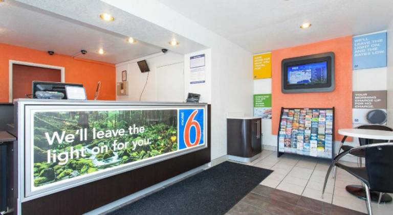 Motel 6 Sacramento, CA - Downtown — photo 4