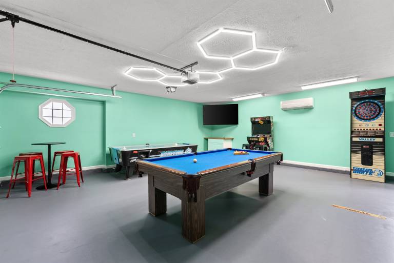 Children-friendly vacation home with private pool, garden & hot tub | Dogs allowed — photo 4