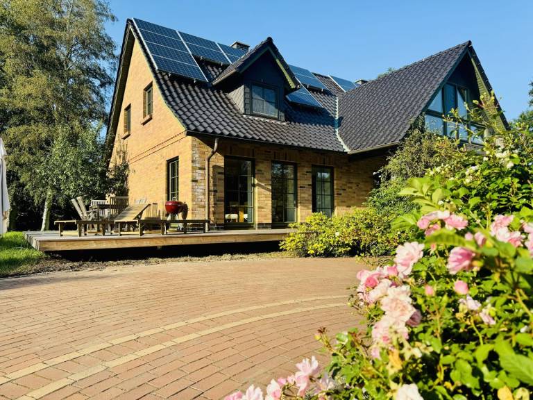 Ferienhaus mit Hund in Bergen auf Rügen für max. 6 Gäste Ferienhaus mit Hund in Bergen auf Rügen für max. 6 Gäste