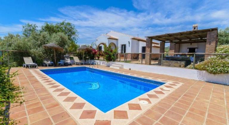 Vacation home with pool in Antequera