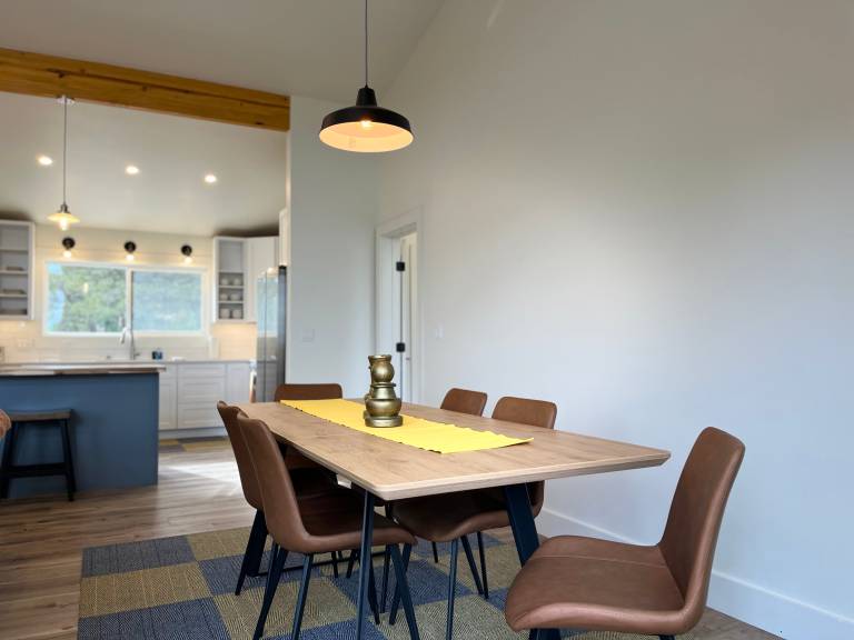 Cabin with hot tub & grill | Mountain view | Suitable for remote work — photo 2