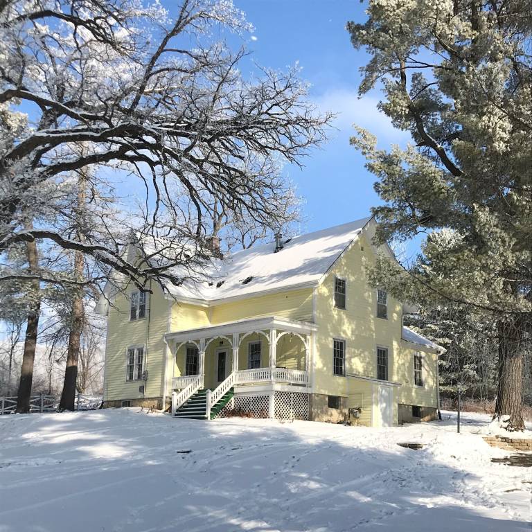 House  Decorah