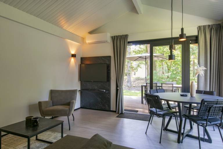 Chalet with heated pool, terrace & yard — photo 3