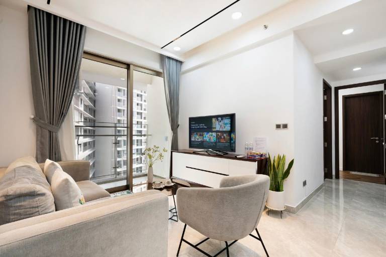 Rental apartment with garden, pool & patio | Water view | Good for workation in Ho Chi Minh City