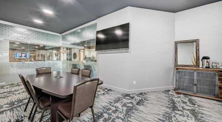 Invermere Inn & Suites — photo 3
