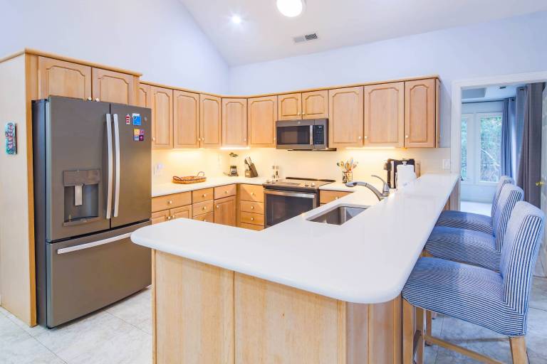 Vacation home with grill & private pool | Pet-friendly — photo 4