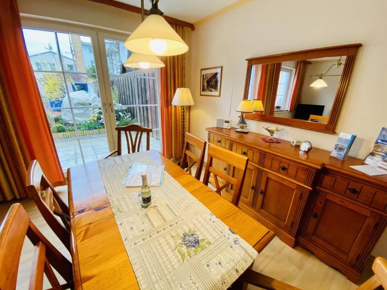 Vacation home with terrace — photo 4
