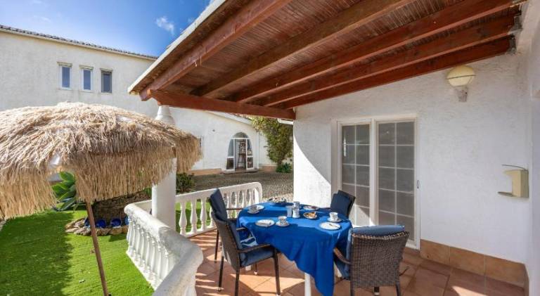 Villa with private pool, garden & hot tub — photo 5