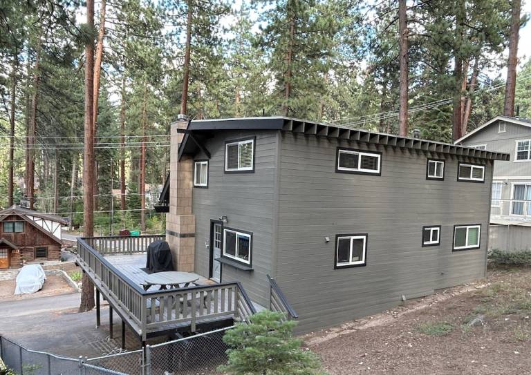 Foothill Folly Pet-Friendly Walk to beach NVH1001 — photo 4