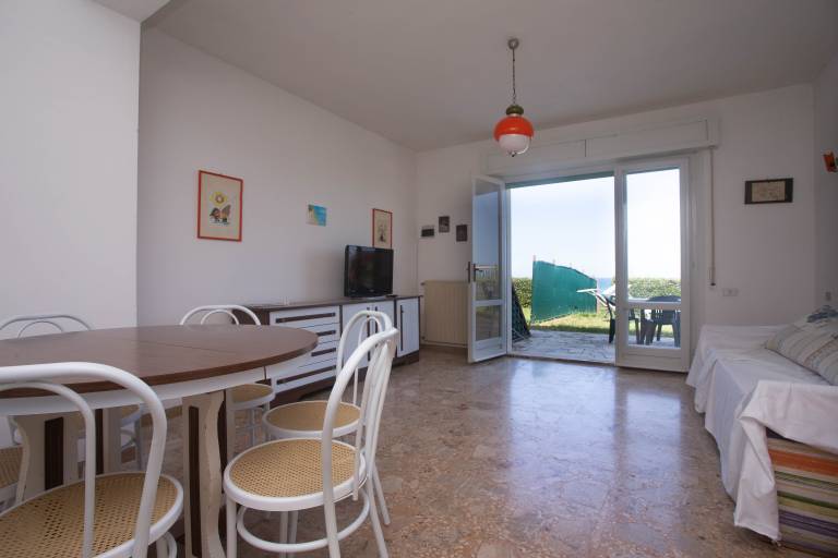 Children-friendly rental apartment with yard | Beach nearby | Pets allowed — photo 4