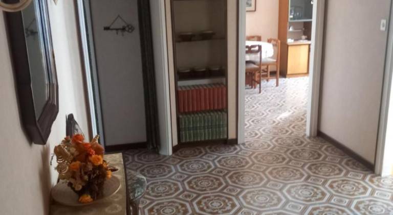 Rental apartment with 2 rooms for 4 persons — photo 3