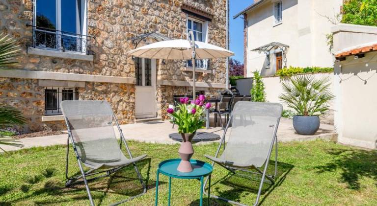 Fully equipped spacious villa with garden, terrace & BBQ | Good for workation | Pets allowed — photo 5
