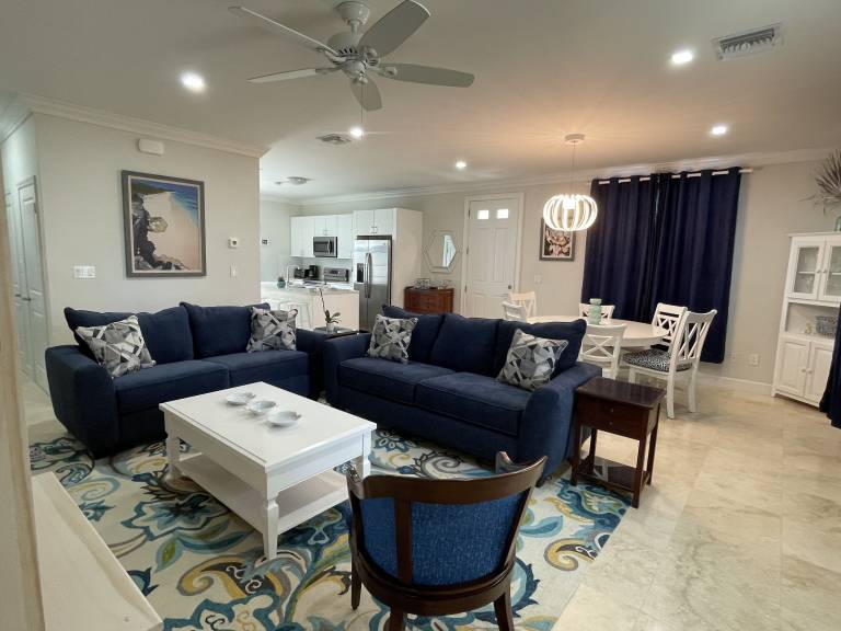 Condo Palm Cay