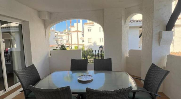 Holiday apartment with pool — photo 3