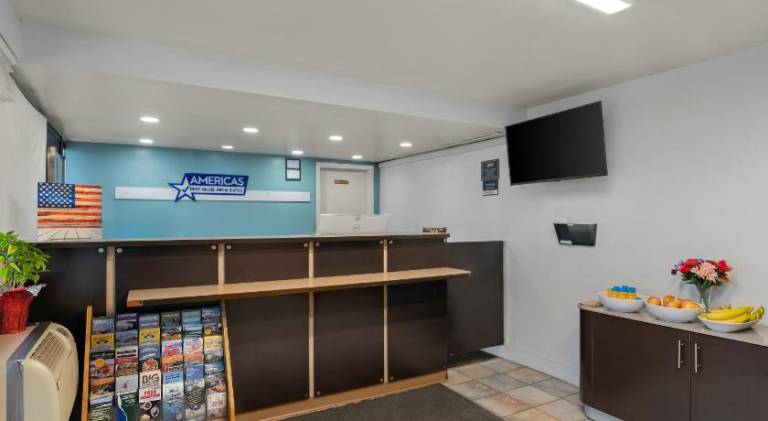 Americas Best Value Inn Bangor — photo 5