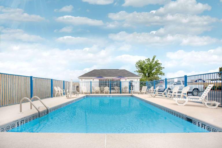 Baymont by Wyndham Tuscaloosa — photo 3