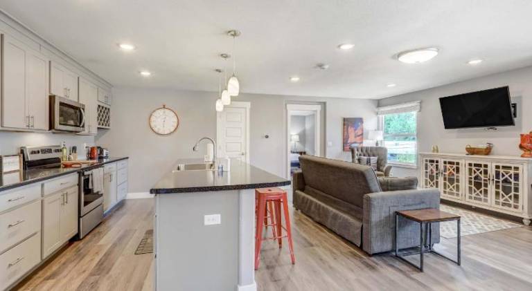 Apartment with 2 rooms for 6 persons — photo 3