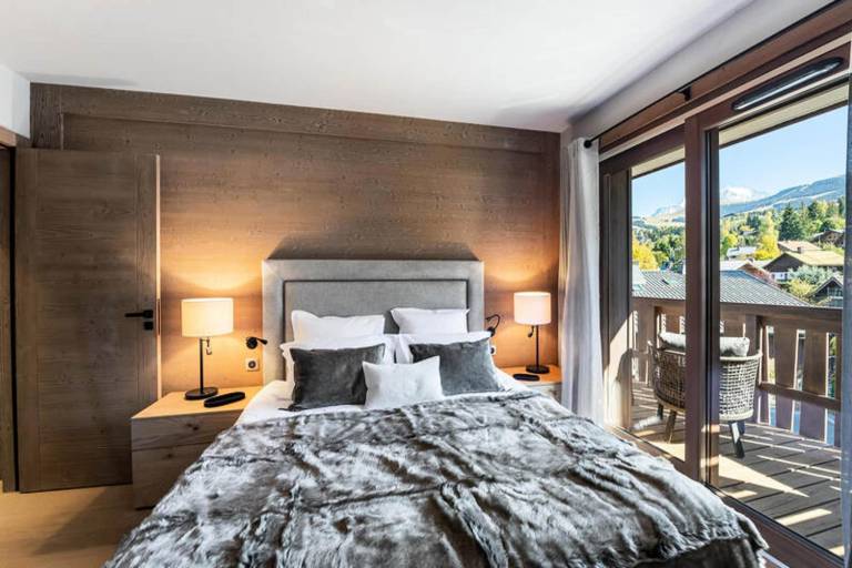 Apartment with sauna, pool & terrace in Combloux