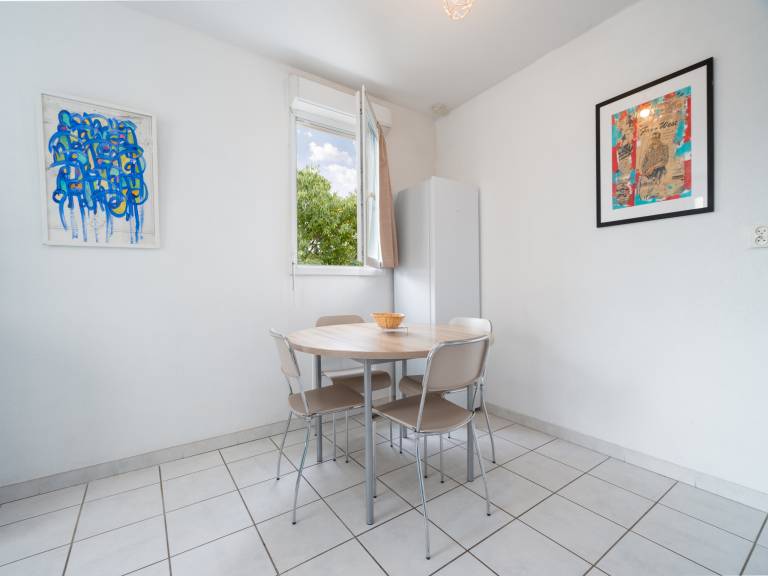 Holiday apartment with heated pool & garden — photo 5
