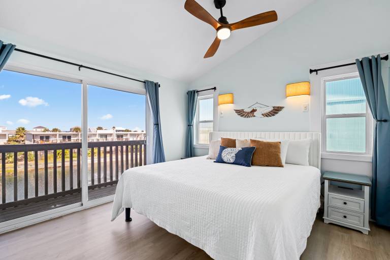 Children-friendly condo with hot tub & grill | Water view | Next to the beach | Pets allowed — photo 4