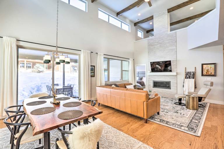 Hike & Ski Stunning Home w Hot Tub in Granby