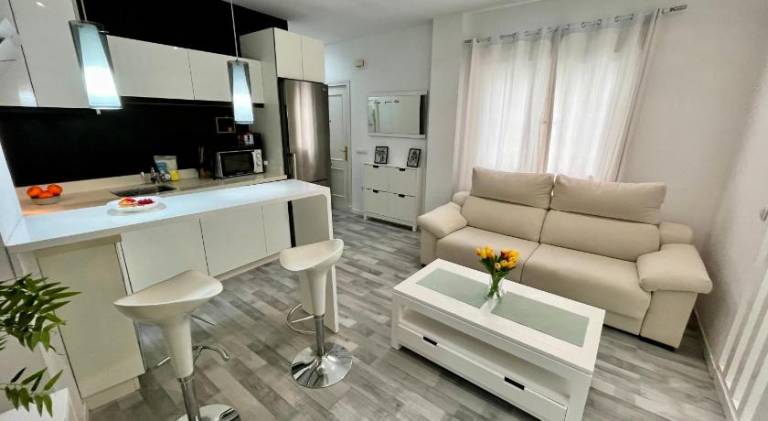 Apartment with 1 room for 4 persons — photo 2