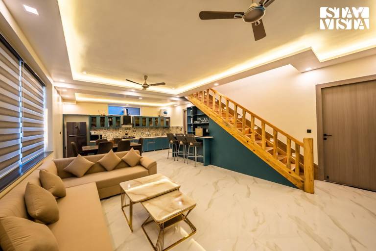 Villa with private pool & yard | Suitable for remote work | Pets allowed — photo 3
