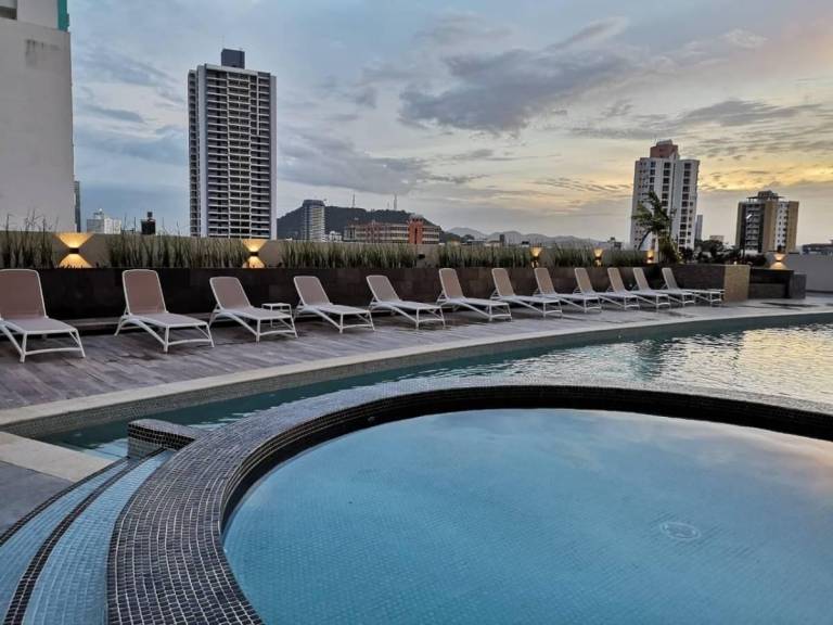 Condo  Bella Vista