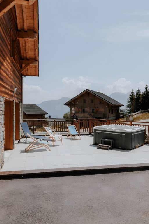 Chalet 'Salt Lake' with Mountain View, Private Terrace and Wi-Fi — photo 3