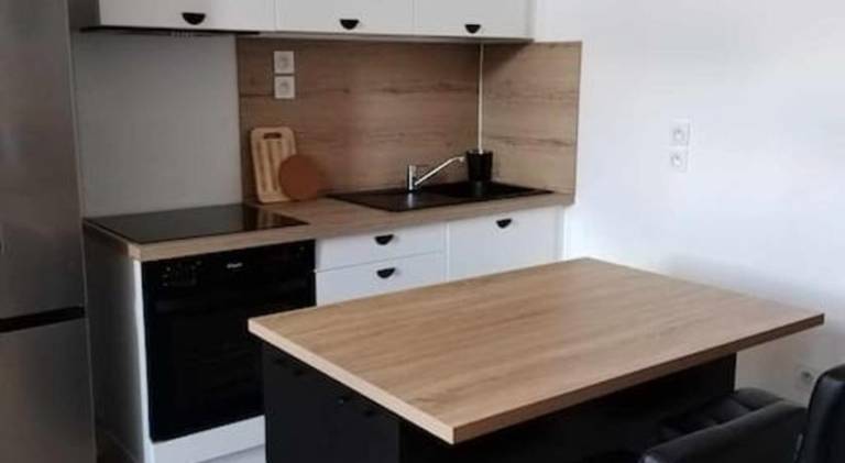 Apartment with 1 room for 4 persons in Roubaix
