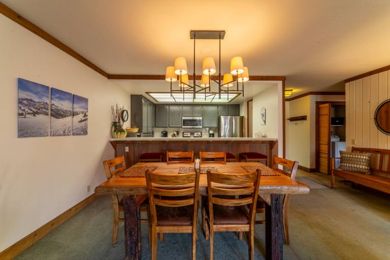 Condo with heated pool, sauna & hot tub — photo 5