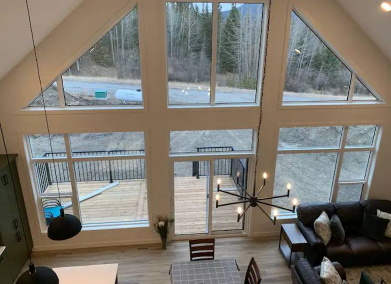 Nordegg Vacation Rentals from 48 HomeToGo