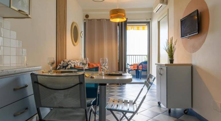 Apartment with 1 room for 4 persons in Alba Adriatica