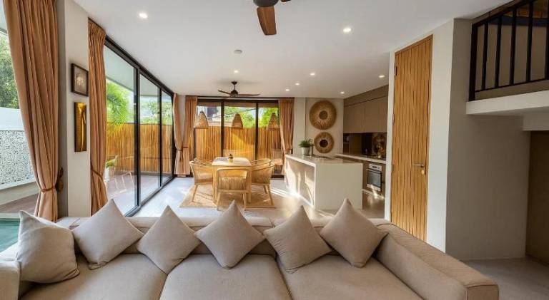 Villa with terrace & pool | Good for workation | Pet-friendly — photo 2