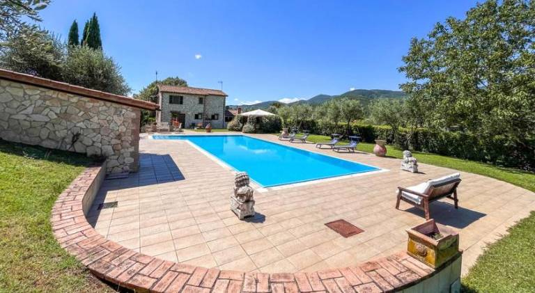 600 m&sup2; Villa