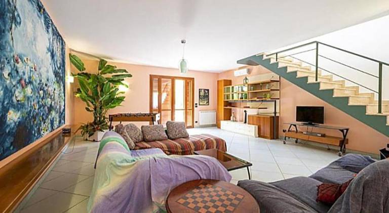 Villa with 4 rooms for 9 persons — photo 2