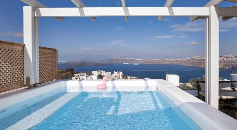 Beautiful house with hot tub, garden & patio | Pets allowed in Santorini