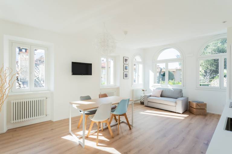 Family-friendly nice rental apartment | Mountain view | Pets allowed in Tremezzina