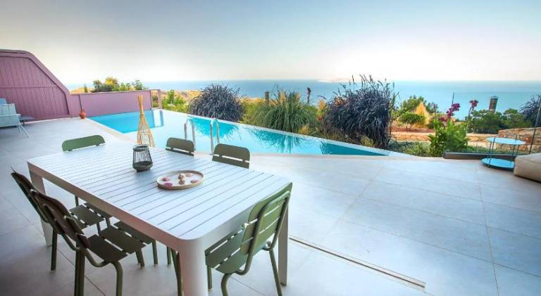 Apartment with yard, terrace & private pool — photo 2