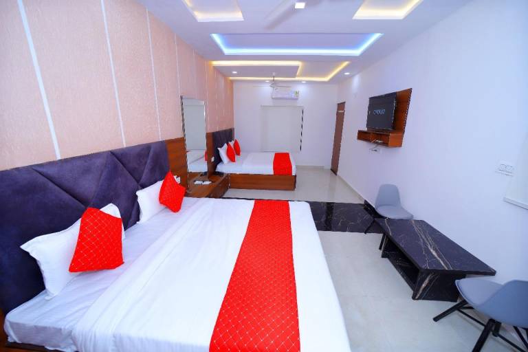 Hotel white town agra — photo 5