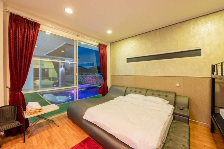 Villa with barbeque, terrace & private pool | Suitable for remote work — photo 2