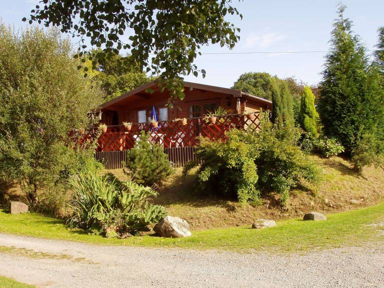 Hut Llantrisant