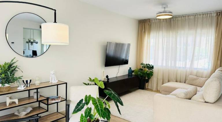Fully equipped nice house with private pool, yard & patio | Good for workation | Pets allowed — photo 2