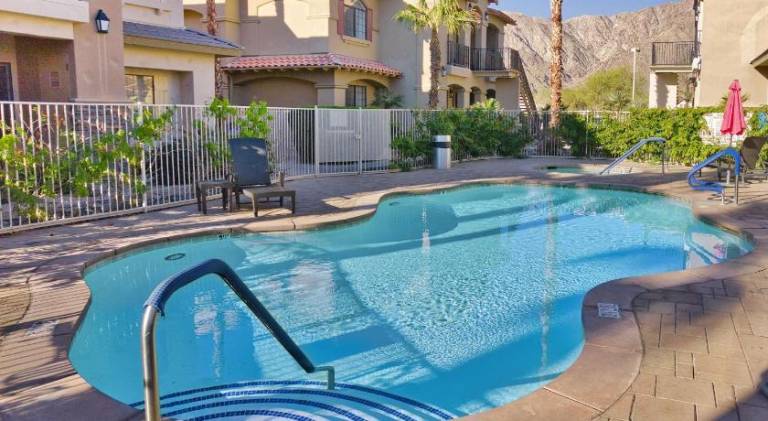 Fully equipped holiday apartment with pool, jacuzzi & patio | Perfect for remote work | Dogs allowed — photo 5